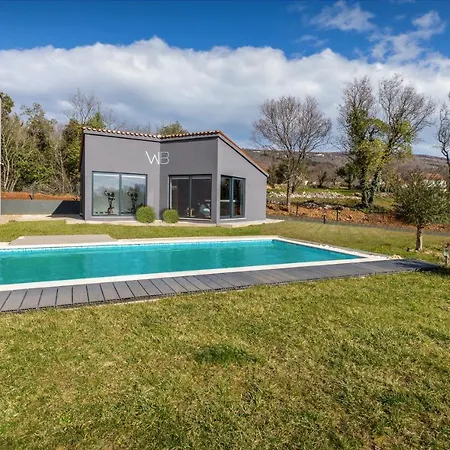 Borealis Villa Raša