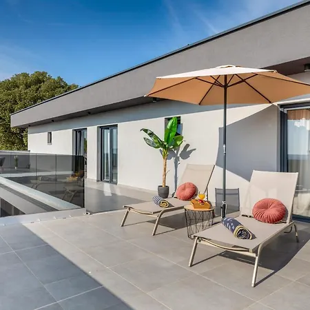 Borealis Villa *