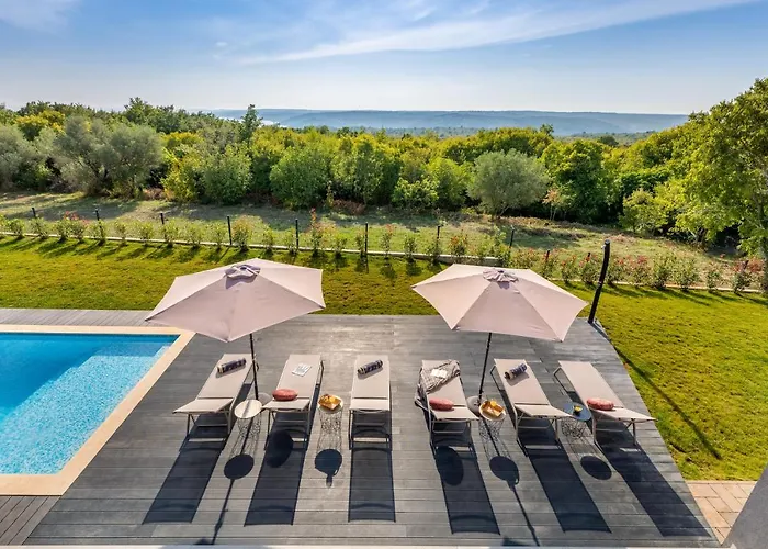 Borealis וילה Raša